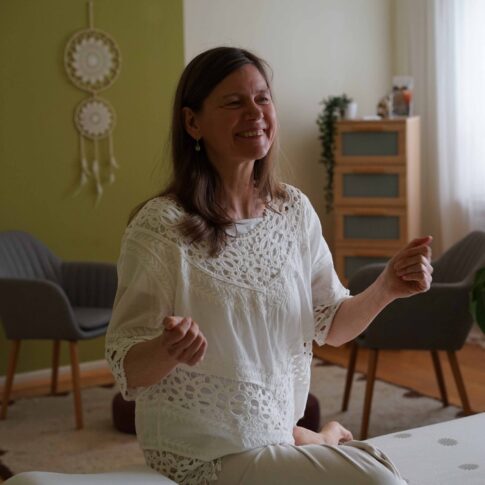 Angelika Kunjan in ihreer Praxis