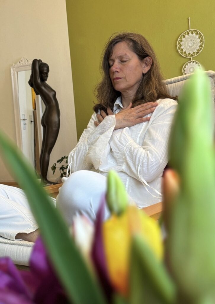 Angelika Kunjan, Praxis in Bielefeld, Über 25 Jahre Heilpraktiker, Shiatsu, Osteopathie, Trauma, Schwangerschaft, Sexualität