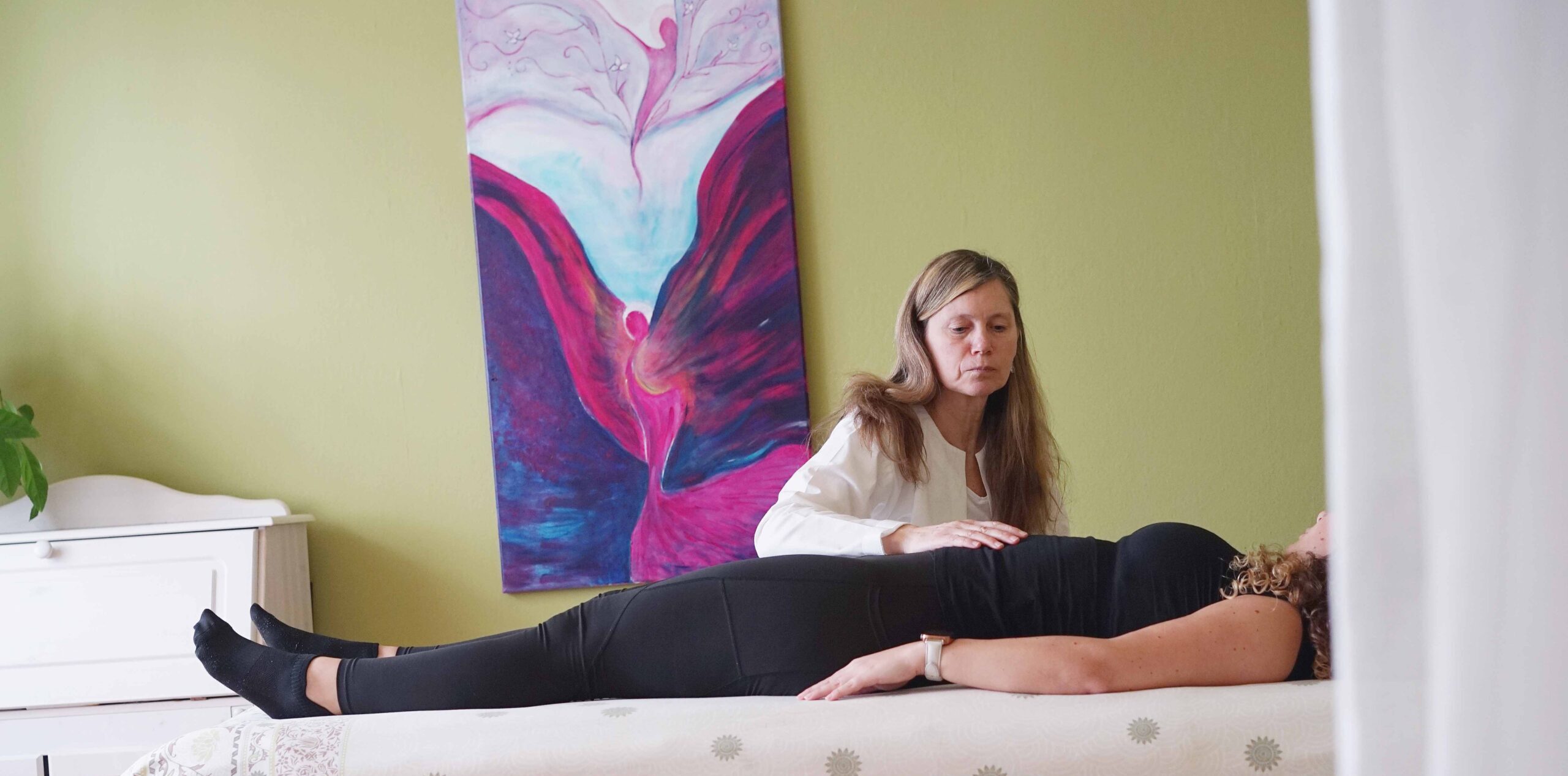 Angelika Kunjan, Heilprakrtiker, Praxis in Bielefeld, Shiatsu, Osteopathie, Trauma, Schwangerschaft